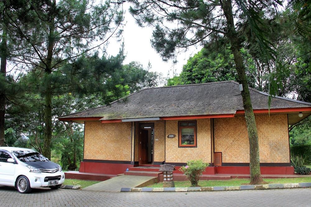 Sari Ater Hotel & Resort Ciater Exterior photo